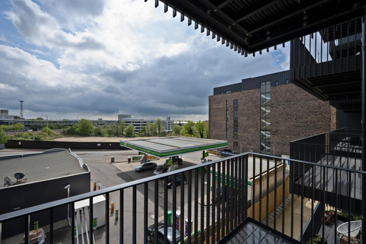 Seven Living Ashford - Modern And Spacious Apartments Exterior photo